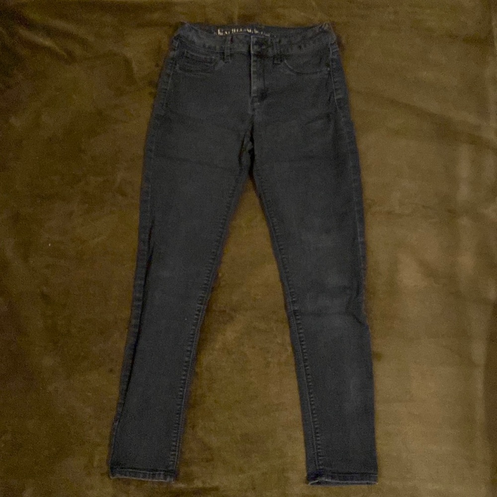 Signature black skinny jeans, size 6